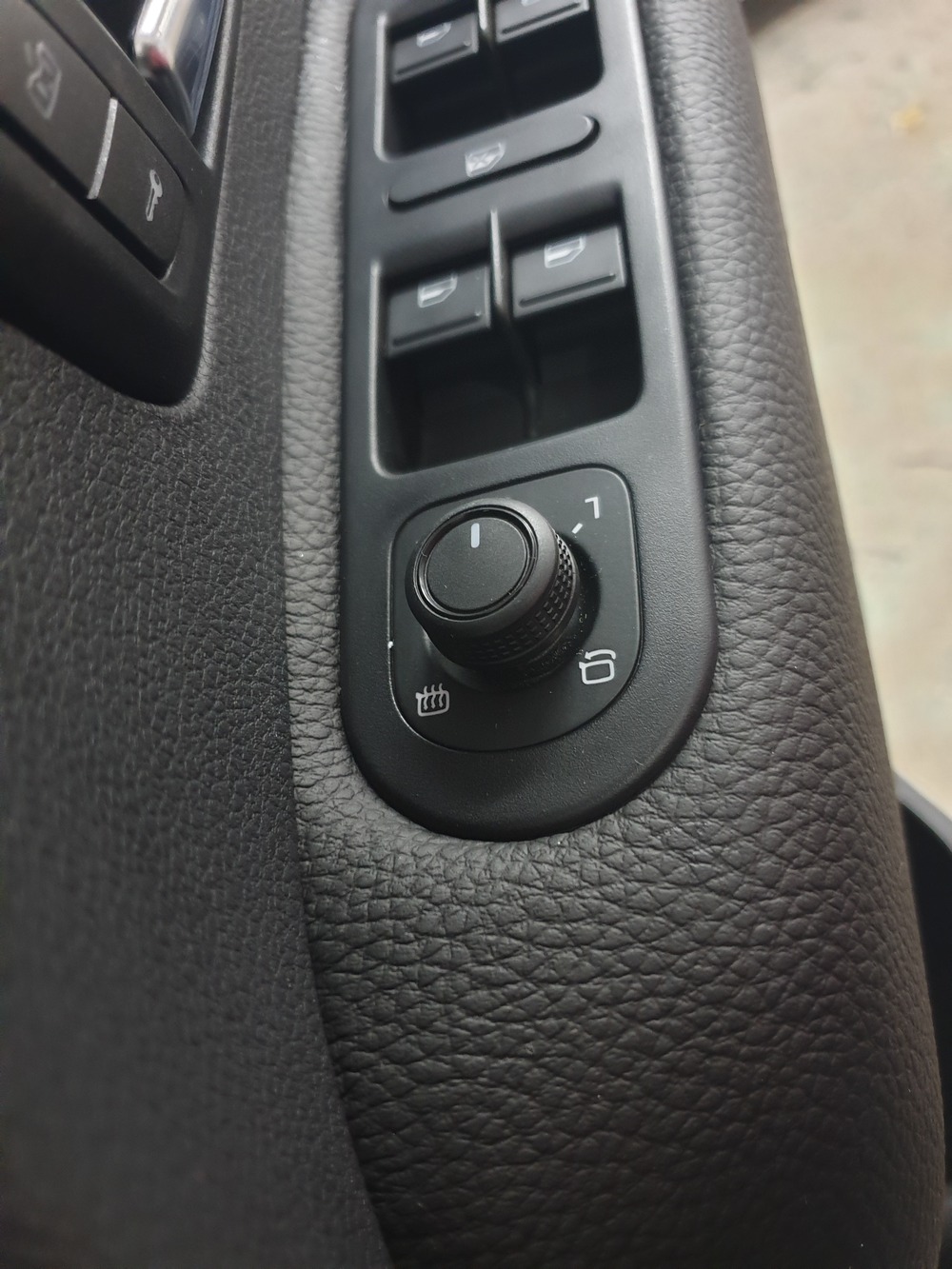vw-amarok-cadelle-motor-trimmers